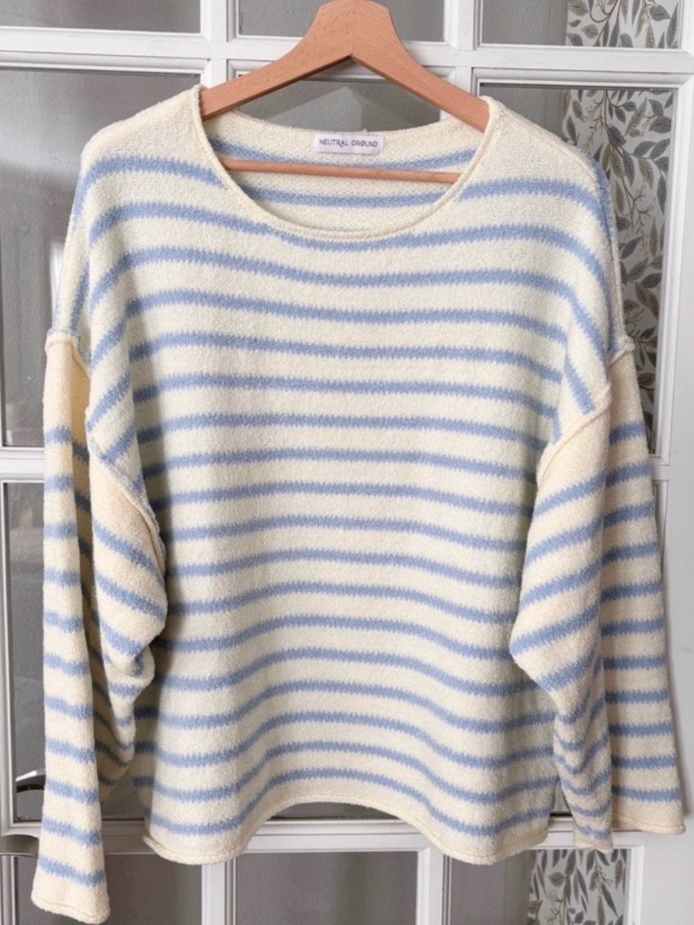 NEUTRAL GROUND Endless Summer Oversized Sweater Sz L/XL NWOT
